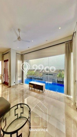 Ready to Use! Premium House LT 468m2 Desain Elegan di Kemang Ready to Use! Premium House LT 468m2 Desain Elegan di Kemang