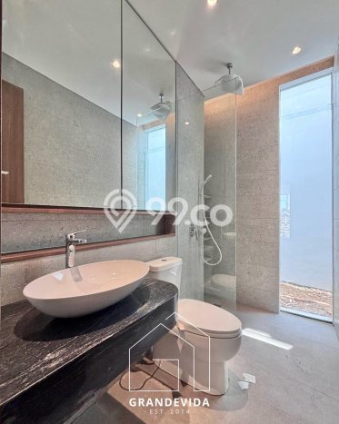 Rumah Mewah LB 265m2 Siap Pakai Desain Elegan di Kemang, Jakarta Selatan Rumah Mewah LB 265m2 Siap Pakai Desain Elegan di Kemang, Jakarta Selatan