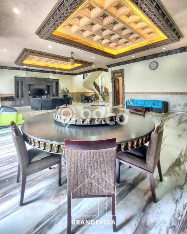 Hunian Eksklusif Dijual LT 810m2 di Menteng, Jakarta Pusat Hunian Eksklusif Dijual LT 810m2 di Menteng, Jakarta Pusat