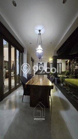 Rumah Mewah Siap Huni LT 1301m2 di Jagakarsa, Jakarta Selatan Rumah Mewah Siap Huni LT 1301m2 di Jagakarsa, Jakarta Selatan