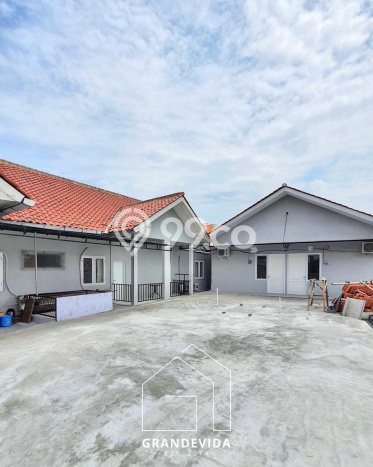 Unit Komersial Dijual di Kebayoran Baru Jakarta Selatan Luas Tanah 698m2, Luas Bangunan 1000m2 Unit Komersial Dijual di Kebayoran Baru Jakarta Selatan Luas Tanah 698m2, Luas Bangunan 1000m2