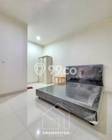Unit Komersial Dijual di Kebayoran Baru Jakarta Selatan Luas Tanah 698m2, Luas Bangunan 1000m2 Unit Komersial Dijual di Kebayoran Baru Jakarta Selatan Luas Tanah 698m2, Luas Bangunan 1000m2