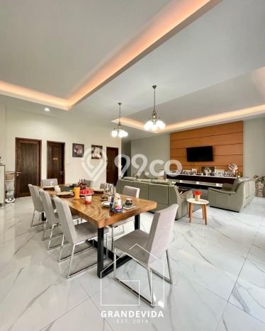 Dijual Hunian Mewah dengan Fasilitas Sekitar Komplit di Kebayoran Lama, Jakarta Selatan Dijual Hunian Mewah dengan Fasilitas Sekitar Komplit di Kebayoran Lama, Jakarta Selatan