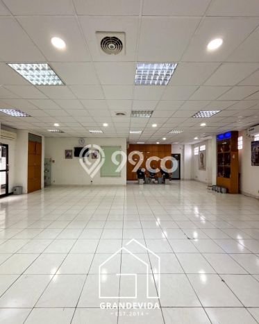 Kantor Dijual di Menteng Jakarta Pusat dengan LB 2402m2 Kantor Dijual di Menteng Jakarta Pusat dengan LB 2402m2