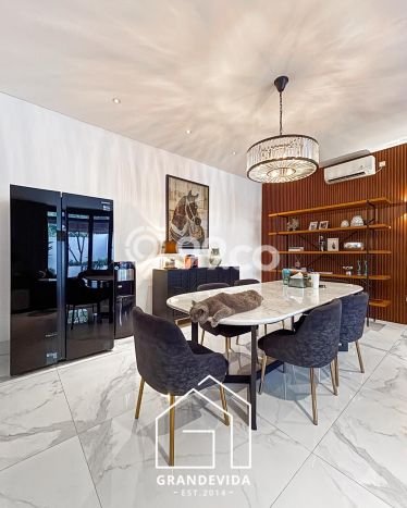 Hunian Mewah LB 228m2 Siap Pakai Desain Elegan di Bintaro, Jakarta Selatan Hunian Mewah LB 228m2 Siap Pakai Desain Elegan di Bintaro, Jakarta Selatan