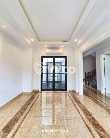 Dijual Rumah Luas Megah Dengan View Eksklusif di Cipete, Jakarta Selatan Dijual Rumah Luas Megah Dengan View Eksklusif di Cipete, Jakarta Selatan