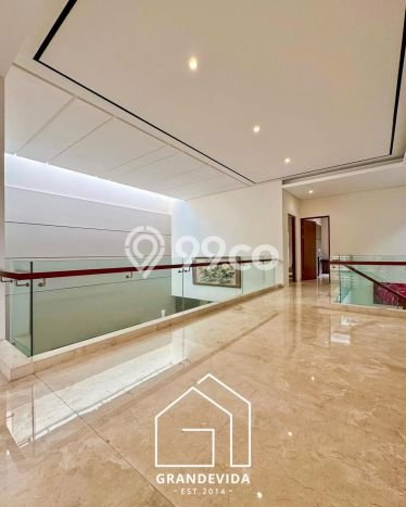 Hunian Mewah LB 315m2 Siap Huni Desain Elegan di Kuningan, Jakarta Selatan Hunian Mewah LB 315m2 Siap Huni Desain Elegan di Kuningan, Jakarta Selatan