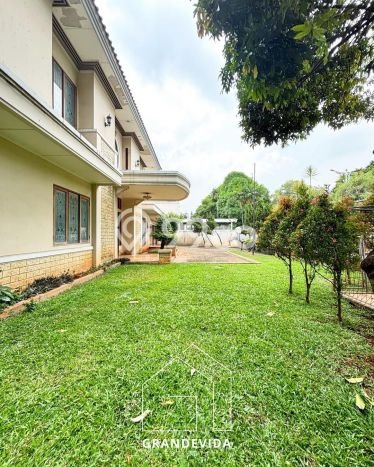 Rumah Luxury Modern Tanpa Renovasi di Pondok Indah Jakarta Selatan Rumah Luxury Modern Tanpa Renovasi di Pondok Indah Jakarta Selatan