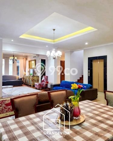 Rumah Eksklusif Dijual LT 196m2 di Kebayoran Baru, Jakarta Selatan Rumah Eksklusif Dijual LT 196m2 di Kebayoran Baru, Jakarta Selatan