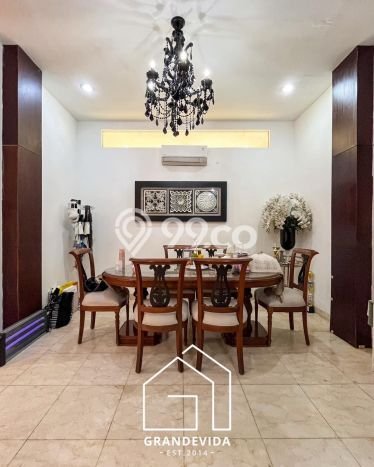 Hunian Mewah Siap Huni LT 210m2 di Cilandak, Jakarta Selatan Hunian Mewah Siap Huni LT 210m2 di Cilandak, Jakarta Selatan