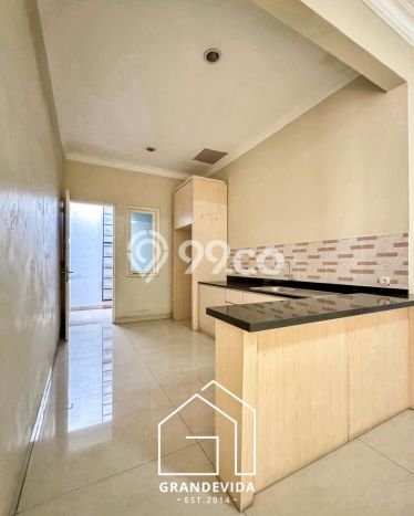 Rumah Luxury Modern Siap Huni di Pondok Indah Jakarta Selatan Rumah Luxury Modern Siap Huni di Pondok Indah Jakarta Selatan
