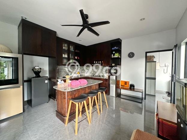 FOR SALE! Vila Kawasan , Area 285m2m², Dekat Mudah Pusat Kota FOR SALE! Vila Kawasan , Area 285m2m², Dekat Mudah Pusat Kota