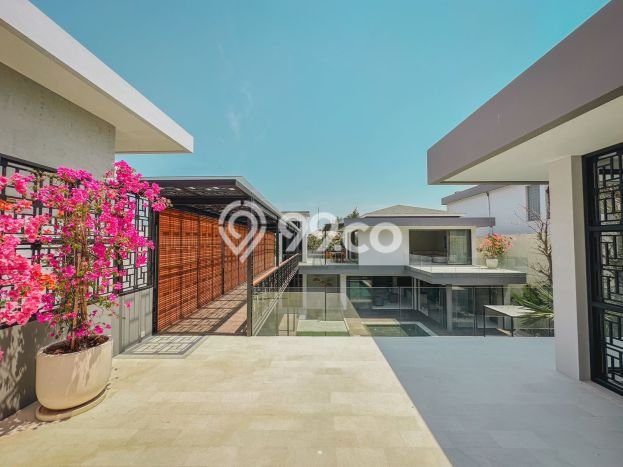 Jual Rumah Luas Elegan Dengan View Cantik di Jimbaran, Badung Jual Rumah Luas Elegan Dengan View Cantik di Jimbaran, Badung