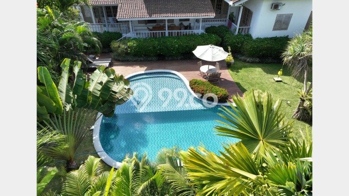 Tempat Strategis! Vila Kawasan , Ukuran 615m2m², Area Asri dan tenang Tempat Strategis! Vila Kawasan , Ukuran 615m2m², Area Asri dan tenang