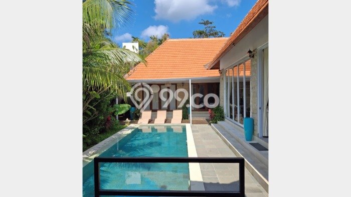 DIJUAL! Vila di , Luas 400m2m², Lokasi Strategis DIJUAL! Vila di , Luas 400m2m², Lokasi Strategis
