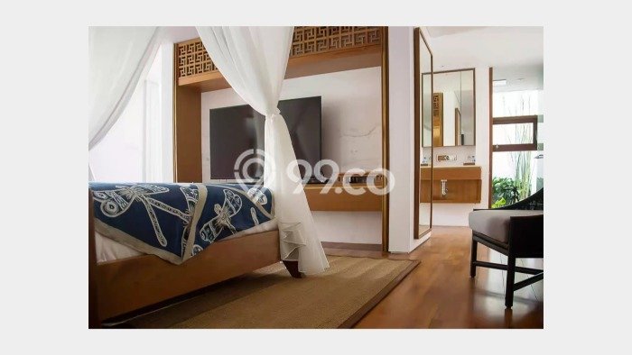 Vila Kawasan , Luas 675m2m², Ideal untuk tempat tinggal keluarga Vila Kawasan , Luas 675m2m², Ideal untuk tempat tinggal keluarga