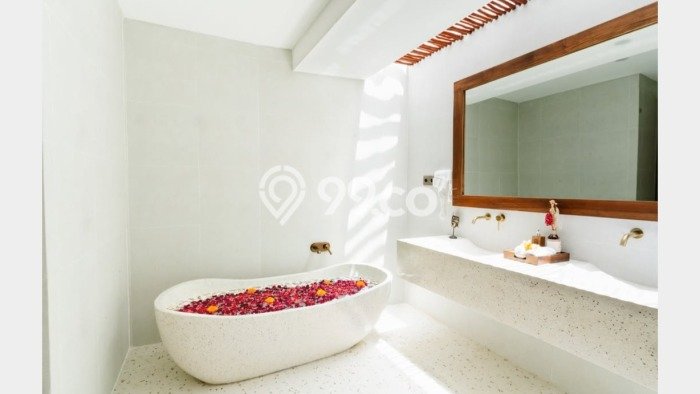 LOKASI TERBAIK! Vila Kawasan Kuta, Ukuran 300m2m², Area Strategis dengan jalan bagus LOKASI TERBAIK! Vila Kawasan Kuta, Ukuran 300m2m², Area Strategis dengan jalan bagus