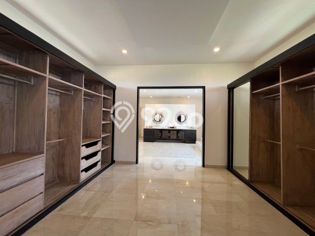 Dijual! Vila di , Dimensi 1150m2m², Dekat Mudah Pusat Kota Dijual! Vila di , Dimensi 1150m2m², Dekat Mudah Pusat Kota