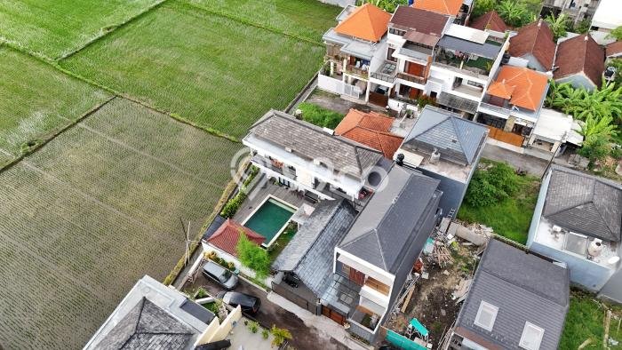 FOR SALE! Vila Kawasan , Area 285m2m², Dekat Mudah Pusat Kota FOR SALE! Vila Kawasan , Area 285m2m², Dekat Mudah Pusat Kota