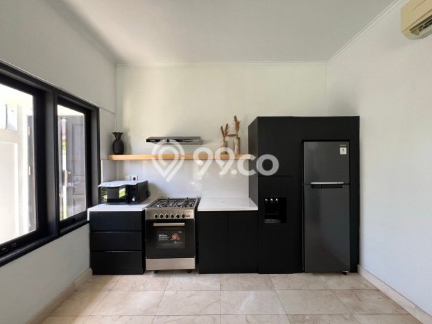 FOR SALE! Vila Kawasan , Area 918m2m², Akses ke Fasilitas Umum FOR SALE! Vila Kawasan , Area 918m2m², Akses ke Fasilitas Umum