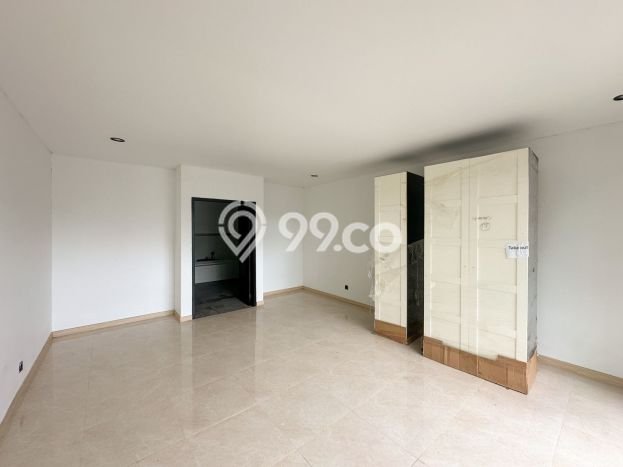 For Sale! Vila Kawasan , Ukuran 330m2m², Lokasi Strategis For Sale! Vila Kawasan , Ukuran 330m2m², Lokasi Strategis