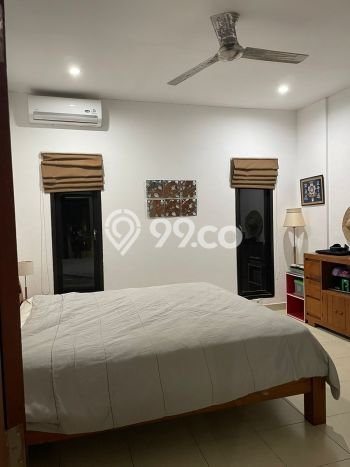 Vila Kawasan , Area 300m2m², Lokasi Strategis Vila Kawasan , Area 300m2m², Lokasi Strategis