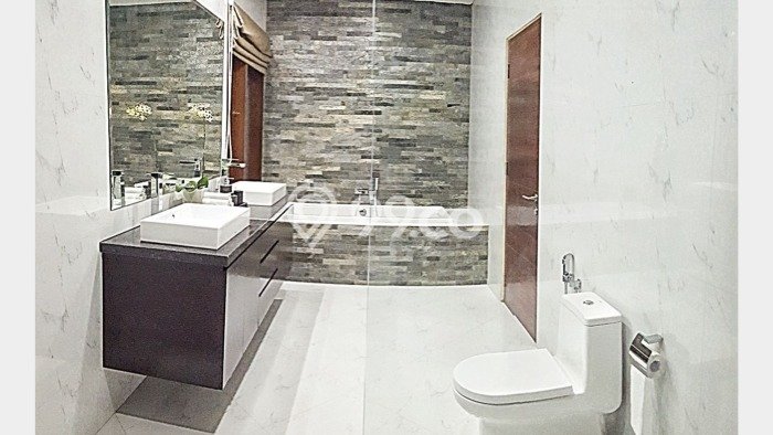 Dijual Segera! Vila Kawasan , Area 400m2m², Posisi Premium dekat dengan berbagai kebutuhan Dijual Segera! Vila Kawasan , Area 400m2m², Posisi Premium dekat dengan berbagai kebutuhan