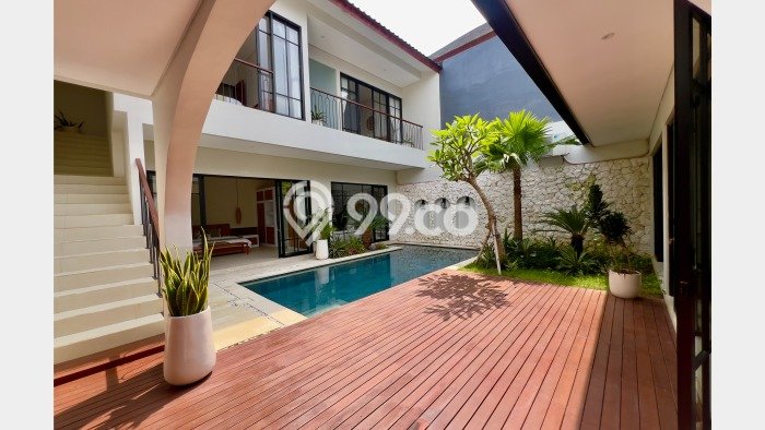 Hunian Mewah LB 180m2 Siap Pakai Desain Elegan di Jimbaran, Badung Hunian Mewah LB 180m2 Siap Pakai Desain Elegan di Jimbaran, Badung