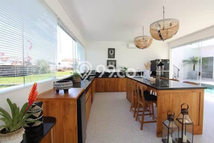 SEWA TERBAIK! Vila di , Luas 0m2m², Dekat ke Pusat Kota SEWA TERBAIK! Vila di , Luas 0m2m², Dekat ke Pusat Kota