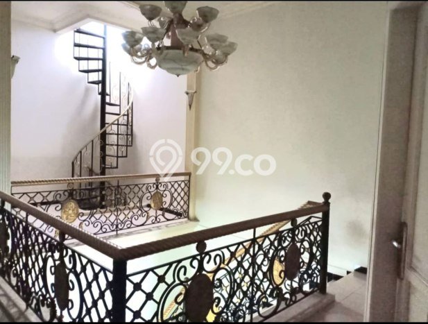 Jual Rumah Mewah Megah Dengan View Eksklusif di Citraland, Surabaya Jual Rumah Mewah Megah Dengan View Eksklusif di Citraland, Surabaya