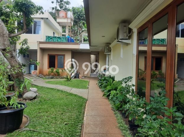 Rumah Strategis di , Dekat Kawasan Komersial, Semarang - LT 1300m2m² Rumah Strategis di , Dekat Kawasan Komersial, Semarang - LT 1300m2m²