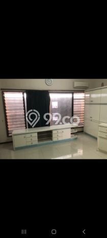 Lokasi terbaik! Rumah siap pakai disewakan di Candisari LB 450m2 Lokasi terbaik! Rumah siap pakai disewakan di Candisari LB 450m2