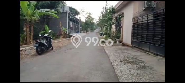 Rumah Strategis Modern Lb 200m2 di Tembalang, Semarang Rumah Strategis Modern Lb 200m2 di Tembalang, Semarang