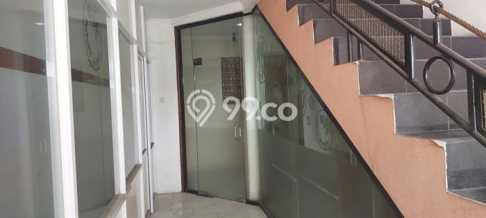 Ruko Komersial Disewakan di Candisari Semarang Luas 750m2 Ruko Komersial Disewakan di Candisari Semarang Luas 750m2