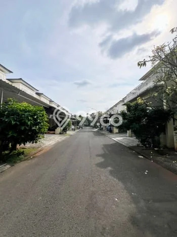 Sewa Rumah Murah di Alam Sutera Tangerang Punya 4 Kamar Tidur Sewa Rumah Murah di Alam Sutera Tangerang Punya 4 Kamar Tidur