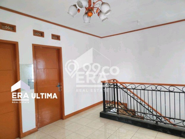 For Sale Rumah 4 Kamar Lokasi Strategis Nyaman dan Strategis di Babakan Ciparay For Sale Rumah 4 Kamar Lokasi Strategis Nyaman dan Strategis di Babakan Ciparay