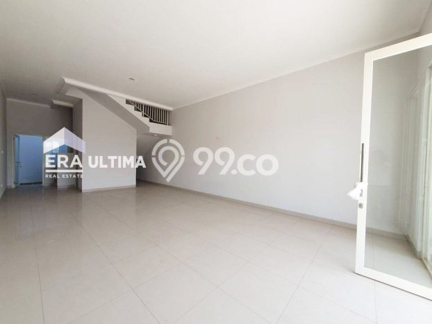 KAWASAN KOMERSIAL! Ruko Disewakan Kawasan , Luas 156m2m², Area Strategis KAWASAN KOMERSIAL! Ruko Disewakan Kawasan , Luas 156m2m², Area Strategis