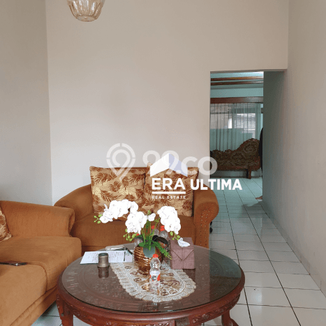 Hunian Mewah LB 220m2 Siap Pakai Desain Elegan di Gatot Subroto, Bandung Hunian Mewah LB 220m2 Siap Pakai Desain Elegan di Gatot Subroto, Bandung