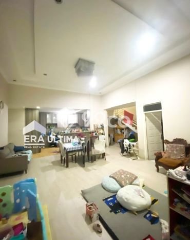 Dijual Rumah 6 Kamar Lokasi Strategis Nyaman dan Strategis di Cimahi Selatan Dijual Rumah 6 Kamar Lokasi Strategis Nyaman dan Strategis di Cimahi Selatan