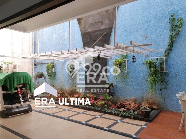 For Sale! Luxury House LT 263m2 Desain Modern di Turangga For Sale! Luxury House LT 263m2 Desain Modern di Turangga