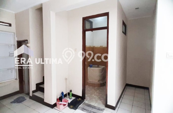 Jual Rumah Bagus Siap Huni LB 100m2 di Cimahi Selatan, Cimahi Jual Rumah Bagus Siap Huni LB 100m2 di Cimahi Selatan, Cimahi