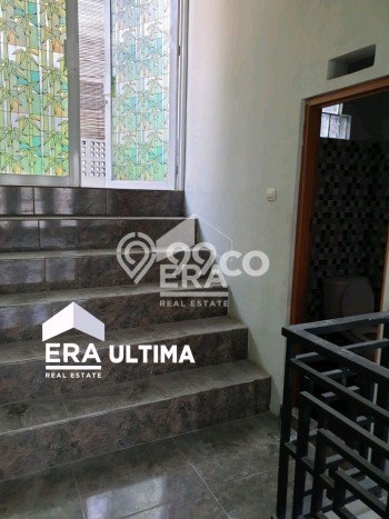 Ruko disewakan di Antapani Bandung dengan luas bangunan 300m2 Ruko disewakan di Antapani Bandung dengan luas bangunan 300m2