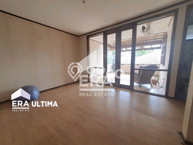 Rumah Mewah LB 250m2 Siap Pakai Desain Elegan di Setra Duta, Bandung Rumah Mewah LB 250m2 Siap Pakai Desain Elegan di Setra Duta, Bandung