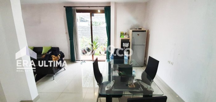 LOKASI TERBAIK! Rumah kawasan Coblong, 4 KM, Area Premium, Luas 163m2m² Bangunan 170m2m² LOKASI TERBAIK! Rumah kawasan Coblong, 4 KM, Area Premium, Luas 163m2m² Bangunan 170m2m²