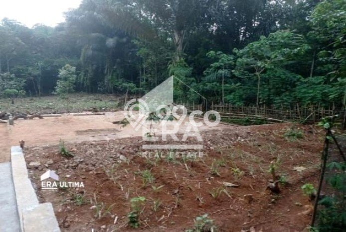 Jual Rumah Bagus Siap Huni LB 159m2 di Cibugel, Sumedang Jual Rumah Bagus Siap Huni LB 159m2 di Cibugel, Sumedang