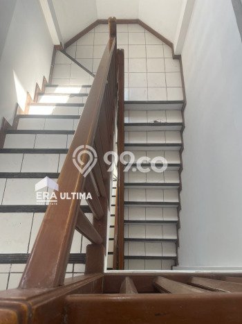 Disewakan! Rumah 11 Kamar Tidur &
4 Kamar Mandi di Geger Kalong, Bandung Disewakan! Rumah 11 Kamar Tidur &
4 Kamar Mandi di Geger Kalong, Bandung