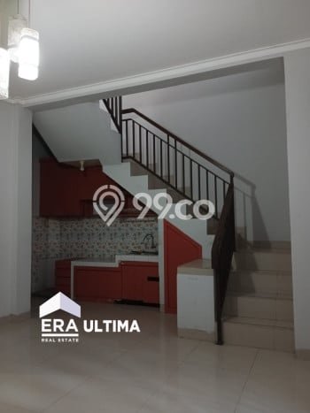 Lokasi terbaik! Rumah siap huni dikontrakkan di Bojongsoang LB 120m2 Lokasi terbaik! Rumah siap huni dikontrakkan di Bojongsoang LB 120m2
