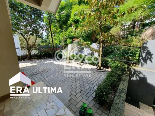 Rumah Sewa Bandung LT 212m2 LB 200m2 Area Cihanjuang Rumah Sewa Bandung LT 212m2 LB 200m2 Area Cihanjuang
