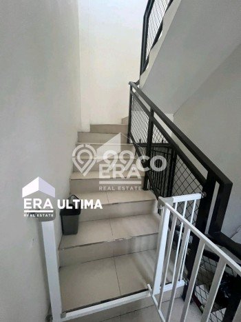 Ruko untuk Disewa di Pusat Bandung Luas Bangunan 93m2 Ruko untuk Disewa di Pusat Bandung Luas Bangunan 93m2