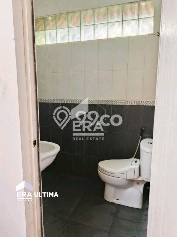 Rumah Modern Minimalis 6 Kamar Siap Huni di Batununggal Rumah Modern Minimalis 6 Kamar Siap Huni di Batununggal